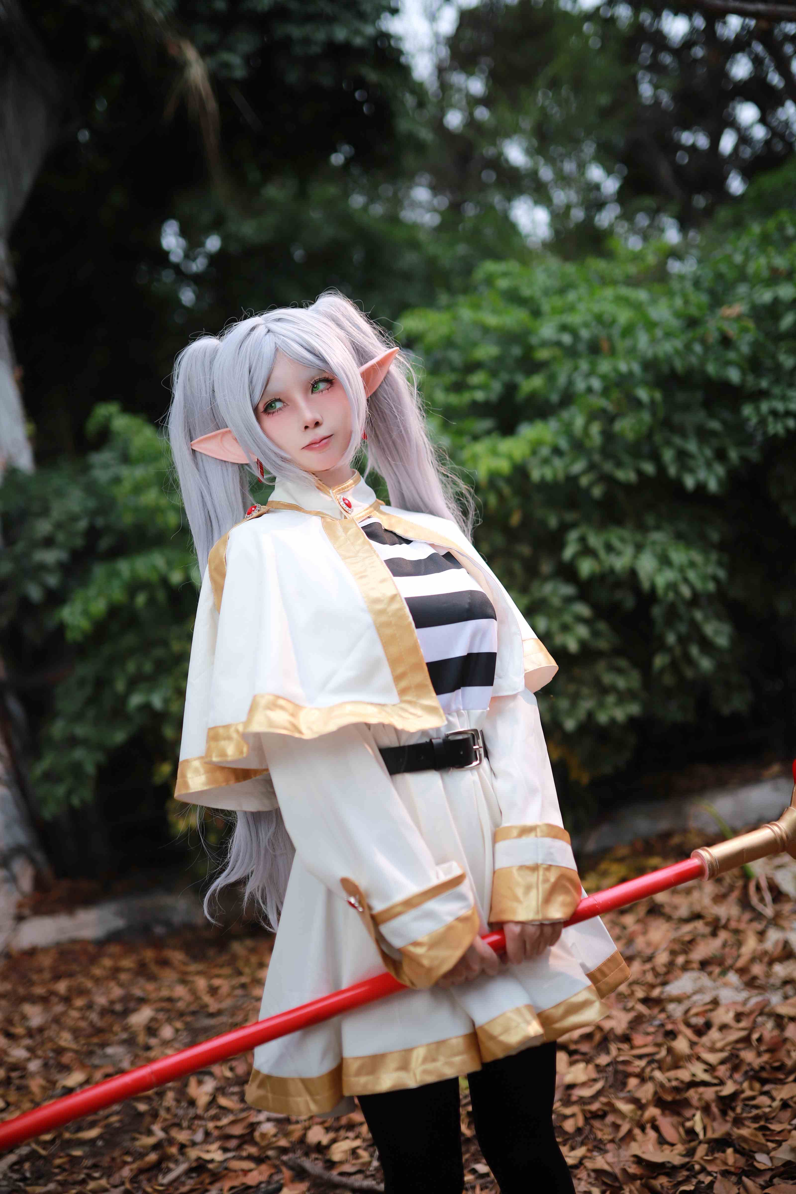 -Uesugi-hui-Nashi-Ochi-cosplay-Frieren---Sousou-no-Frieren-5jpg.jpg
