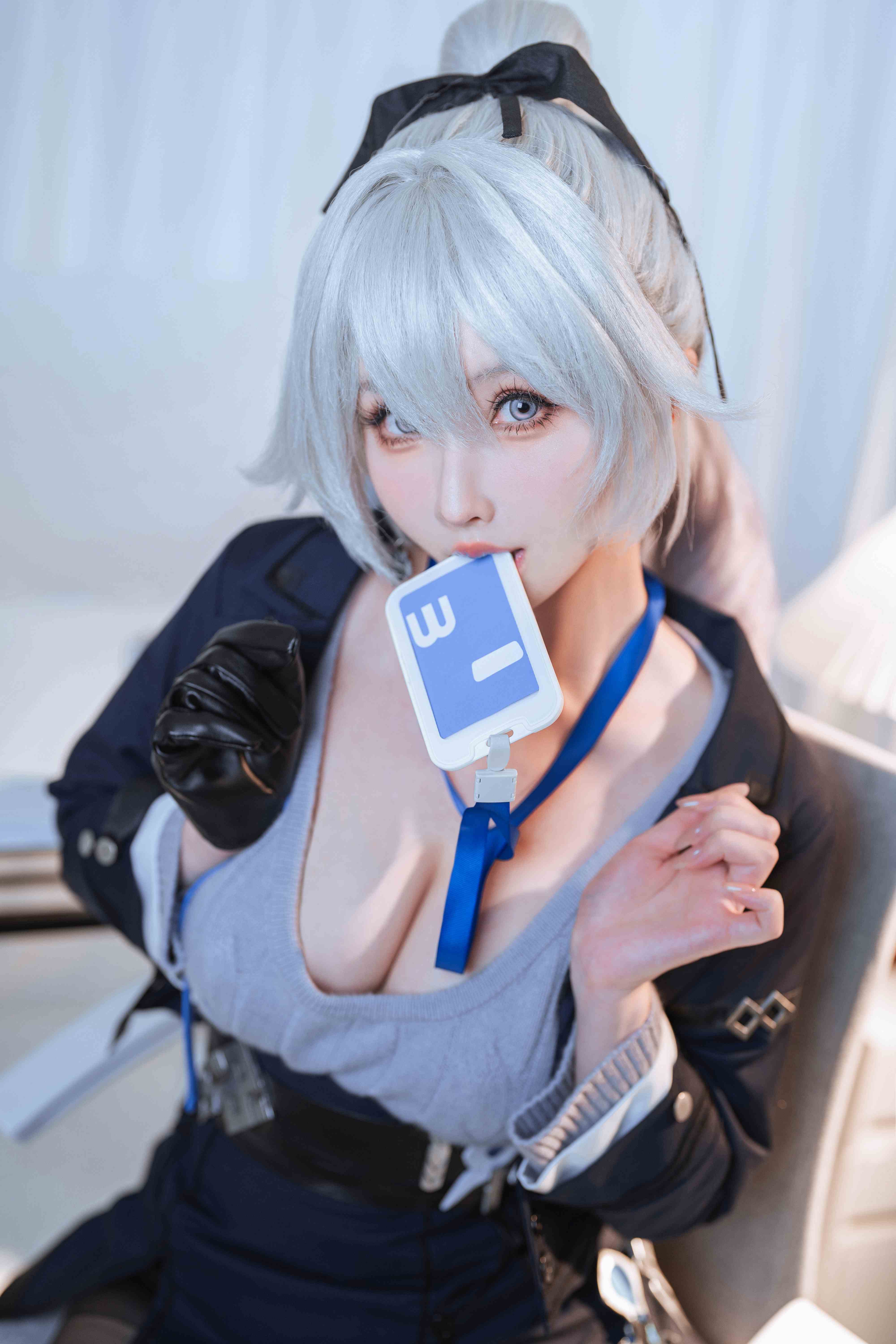 Rioko--cosplay-Bronya-Zaychik-OL---Honkai-Impact-3-19jpg.jpg