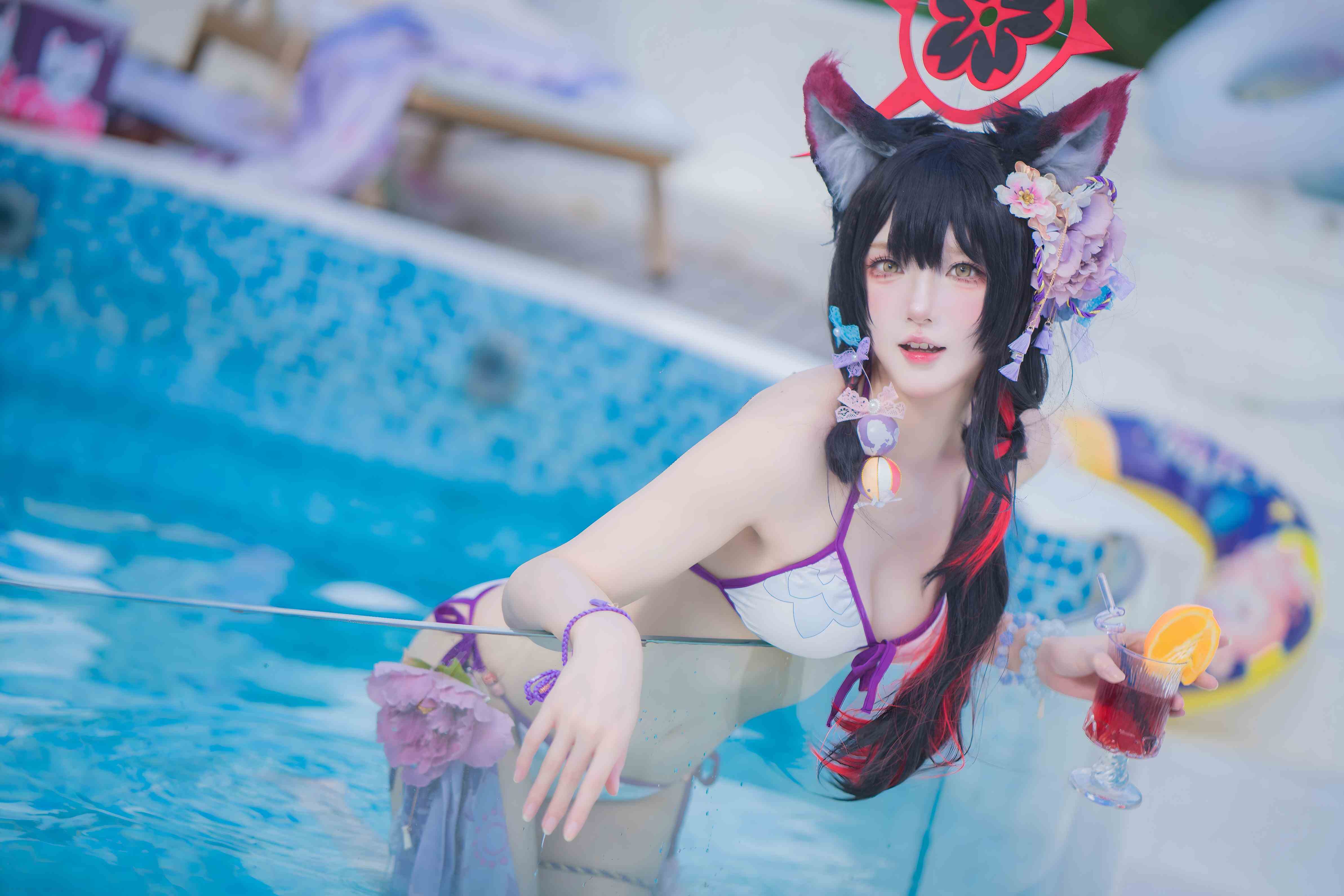 Abaoyeshitunia1--cosplay-Kosaka-Wakamo-Swimsuit---Blue-Archive-25jpg.jpg