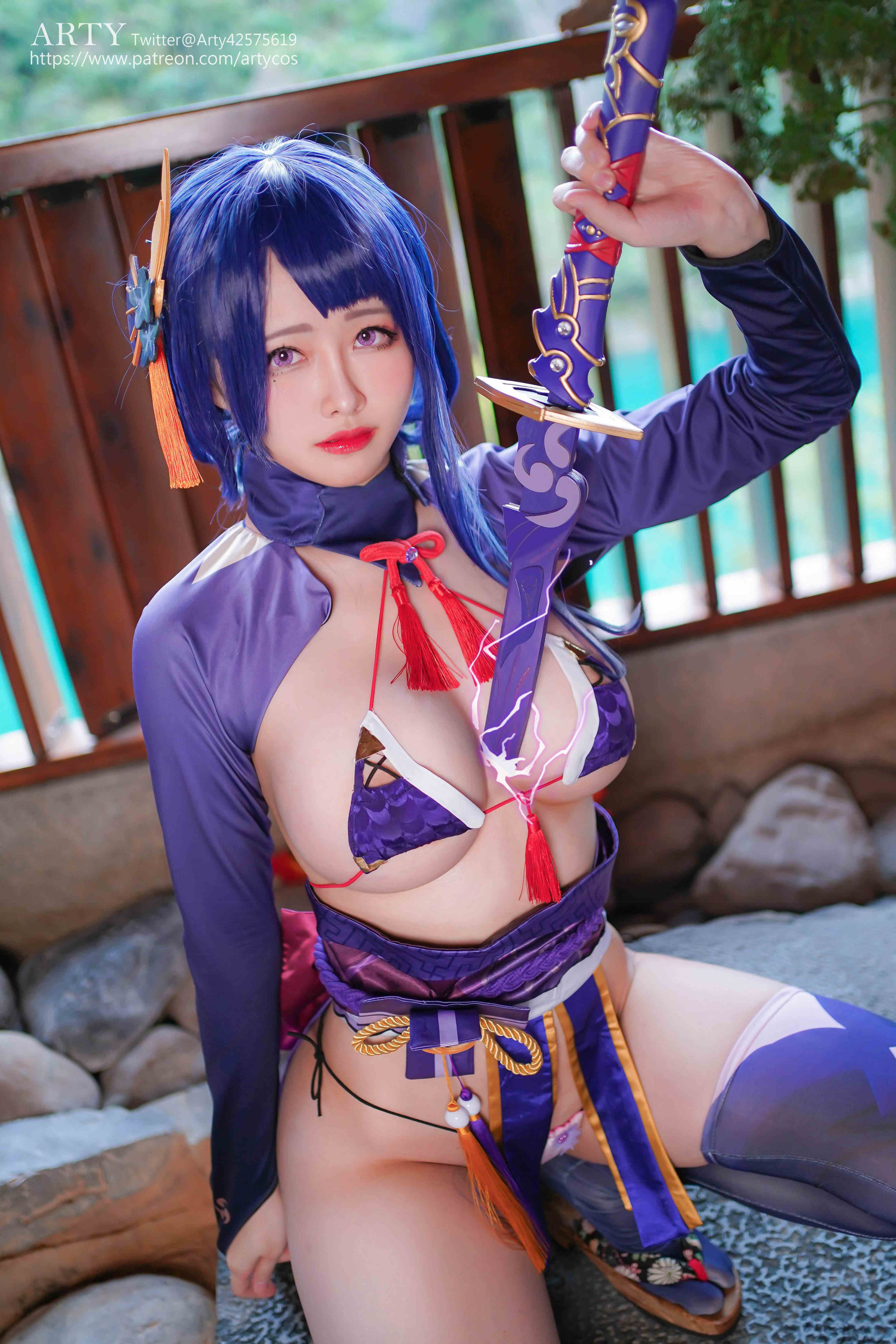 Arty-Huang-Arty-and-KaYa-Huang--cosplay-Raiden-Shogun-Ei-and-Yae-Miko---Genshin-Impact-5jpg.jpg